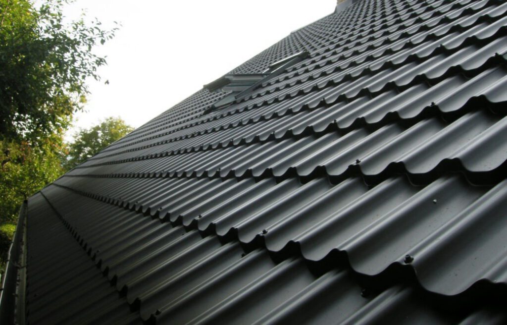 Acoperiș din țiglă metalică, Крыша из метало черепицы