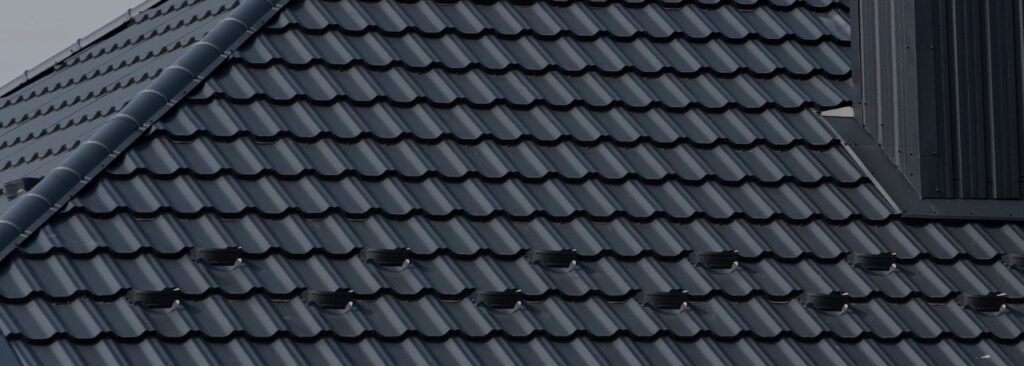 Acoperiș din țiglă metalică, Крыша из метало черепицы